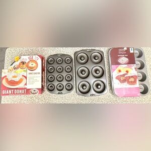 Non-Stick Donut and Cupcake Baking Pans